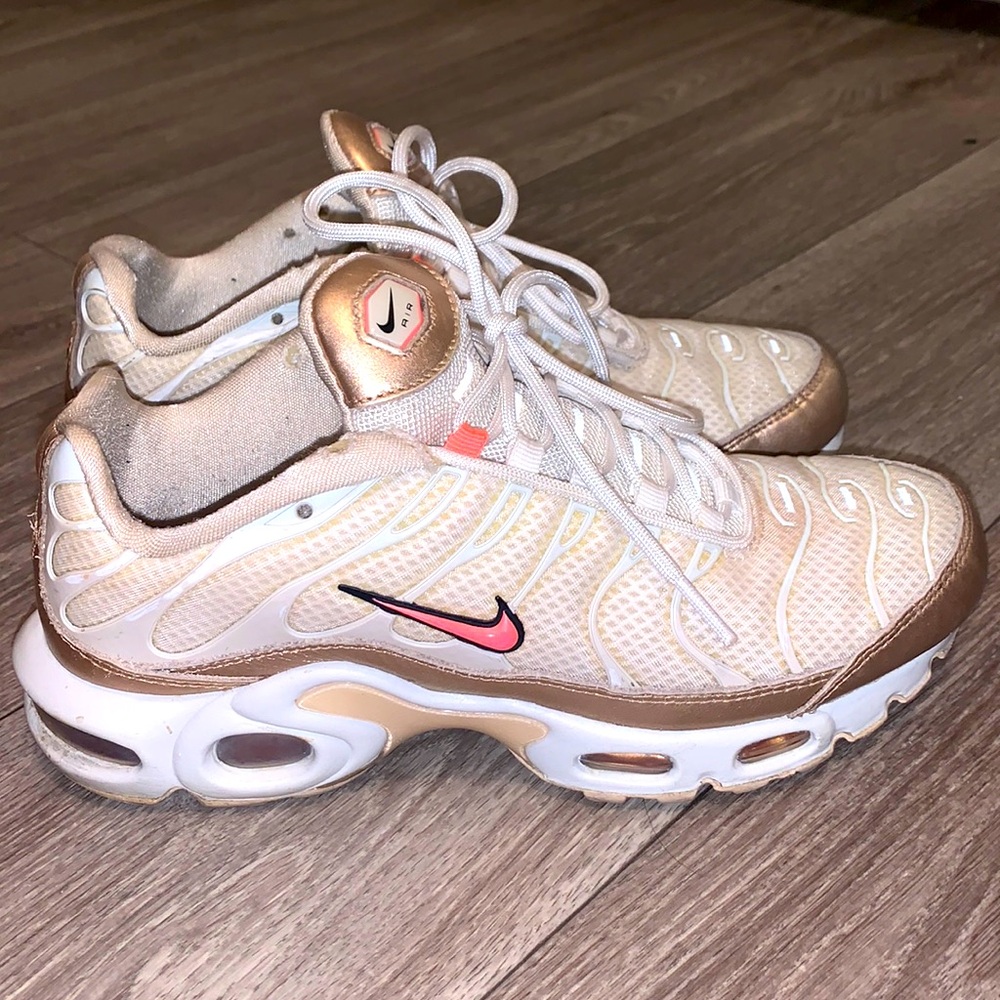 Nike AirMax Plus Size 7 Women’s